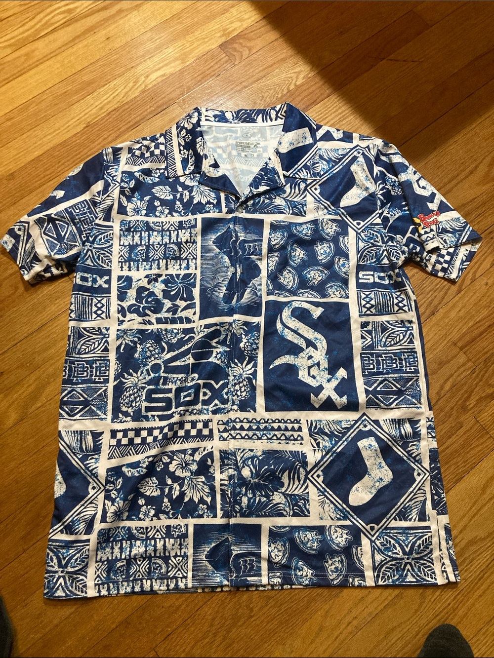 Chicago white sox Blue and White Hawaiian shirt stadium giveaway size xl